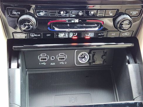 New 2025 Jeep Grand Cherokee Limited image 14