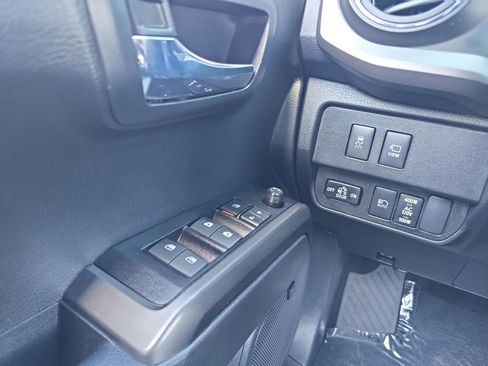 Certified 2023 Toyota Tacoma TRD Off-Road w/ TRD Premium Off Road Package image 23