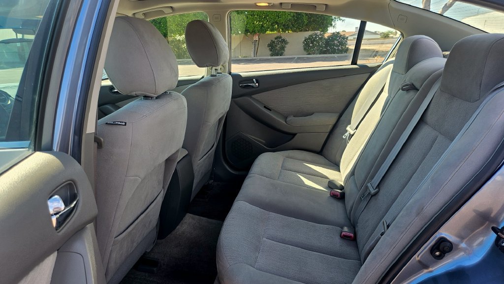 Used 2010 Nissan Altima 2.5 S w/ Convenience Plus Pkg FWD image 24