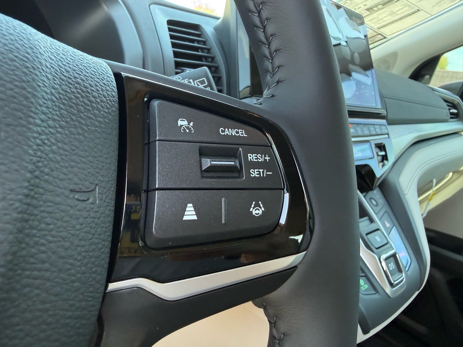 New 2026 Honda Odyssey EX-L image 22