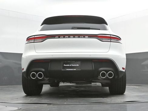 New 2026 Porsche Macan AWD/4WD image 38