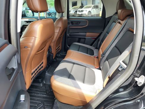 Certified 2024 Ford Bronco Sport Outer Banks w/ Tech Package AWD/4WD image 18