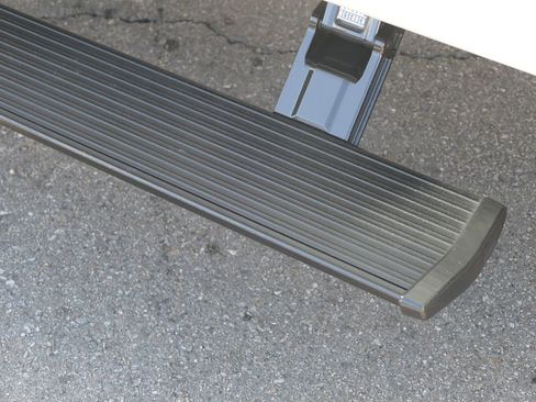 Used 2023 GMC Sierra 1500 AT4 w/ AT4 Preferred Package image 10