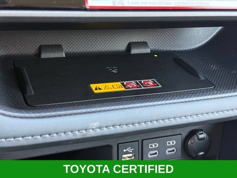 Certified 2026 Toyota Highlander XLE AWD/4WD image 17