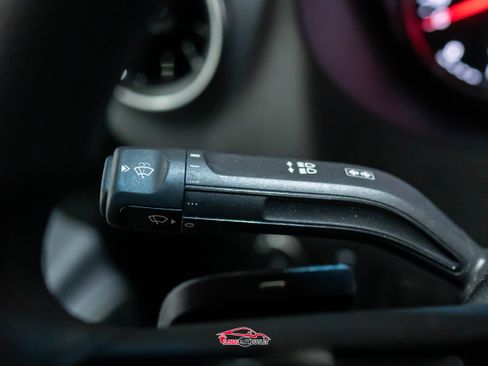 Used 2025 Mercedes-Benz Sprinter 2500 image 25