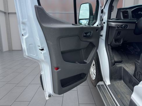 Used 2025 Ford Transit 250 Low Roof w/ Exterior Upgrade Package RWD image 18