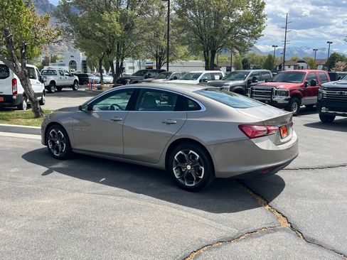 Used 2022 Chevrolet Malibu LT FWD image 12