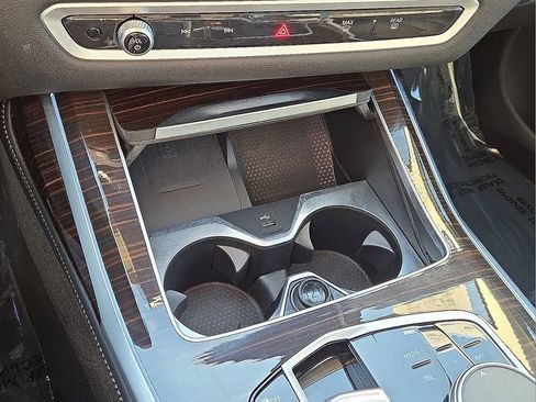 Used 2026 BMW X7 xDrive40i image 27