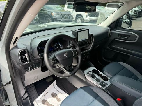 Used 2024 Ford Bronco Sport Outer Banks w/ Tech Package image 3