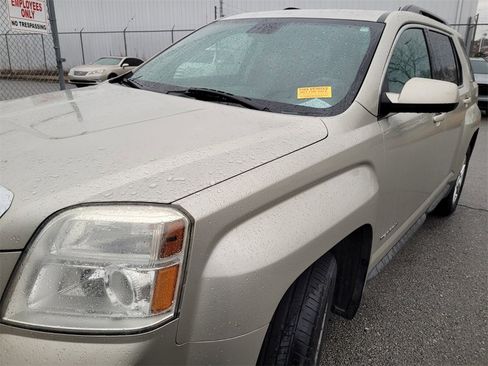 Used 2015 GMC Terrain SLE w/ Convenience Package image 9