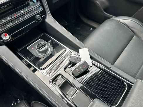 Used 2019 Jaguar F-PACE R-Sport AWD/4WD image 45