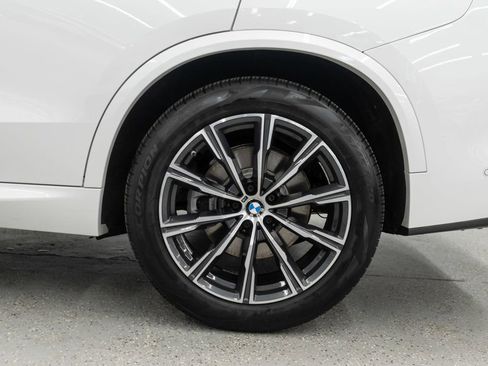 Used 2025 BMW X5 xDrive40i w/ M Sport Package image 44