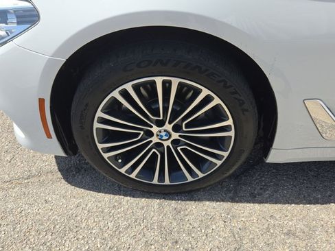 Used 2018 BMW 530i RWD image 25