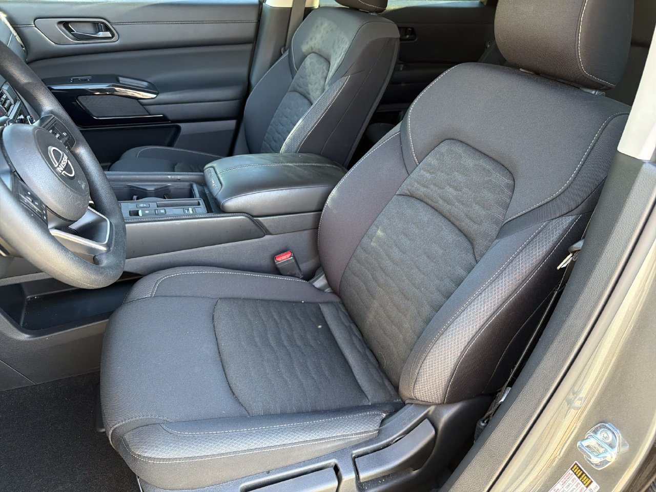 Certified 2025 Nissan Pathfinder S FWD image 17
