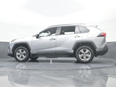 Used 2023 Toyota RAV4 XLE image 59