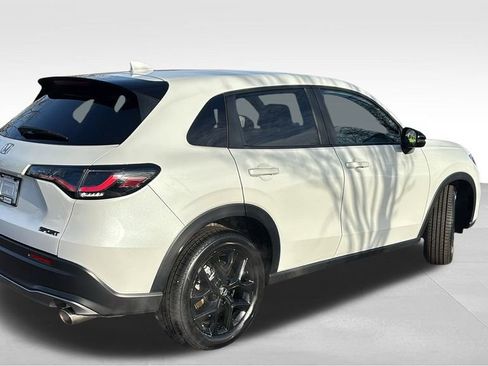 Certified 2023 Honda HR-V Sport image 7