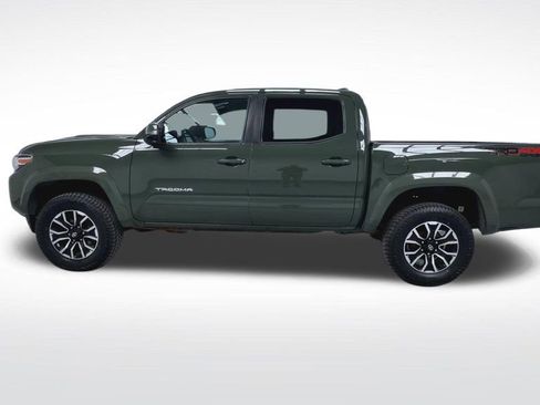 Used 2022 Toyota Tacoma TRD Sport w/ Technology Package image 7