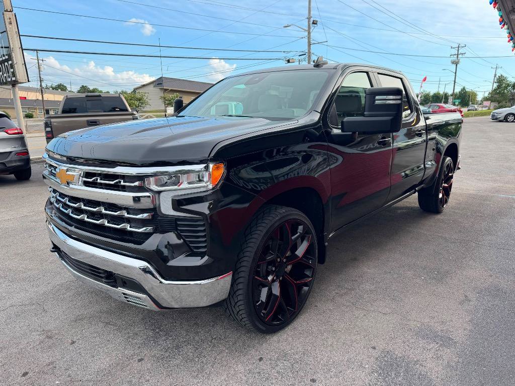 Used 2024 Chevrolet Silverado 1500 LT w/ Max Trailering Package AWD/4WD image 5