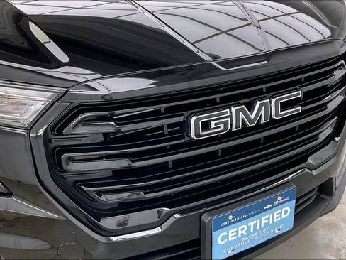 Certified 2023 GMC Terrain SLE w/ Driver Convenience Package AWD/4WD image 30