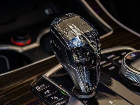 Used 2019 BMW X7 xDrive50i w/ Executive Package image 36