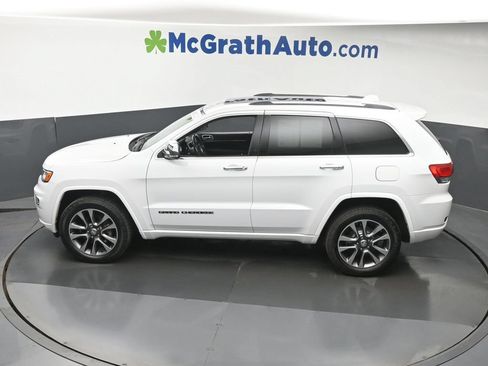 Used 2018 Jeep Grand Cherokee Overland AWD/4WD image 24