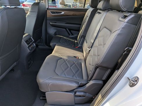 New 2026 Volkswagen Atlas SE image 28