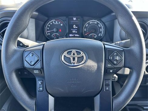 Used 2022 Toyota Tacoma SR image 23