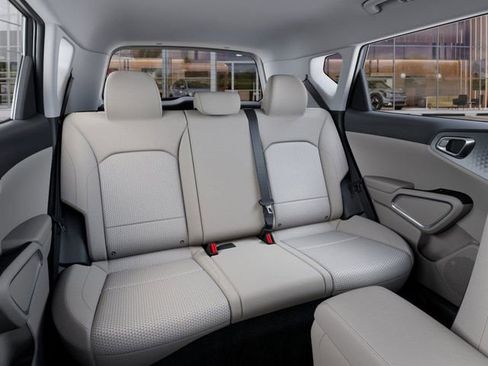 New 2025 Kia Soul LX w/ LX Technology Package image 17