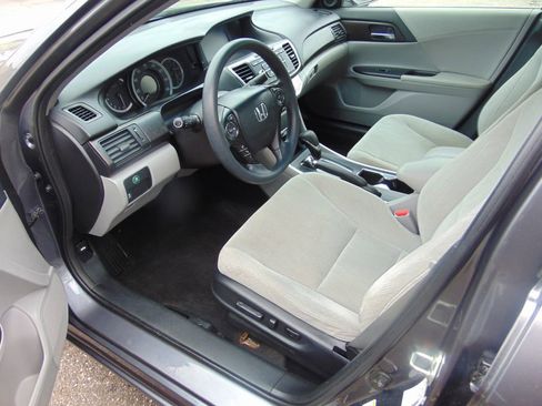 Used 2013 Honda Accord EX image 2