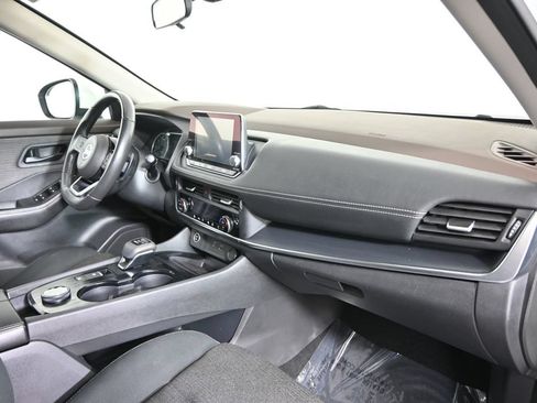 Used 2021 Nissan Rogue S AWD/4WD image 14