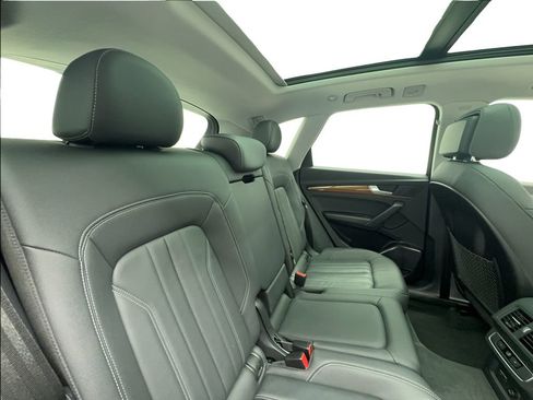 Used 2023 Audi Q5 2.0T Premium w/ Convenience Package AWD/4WD image 26