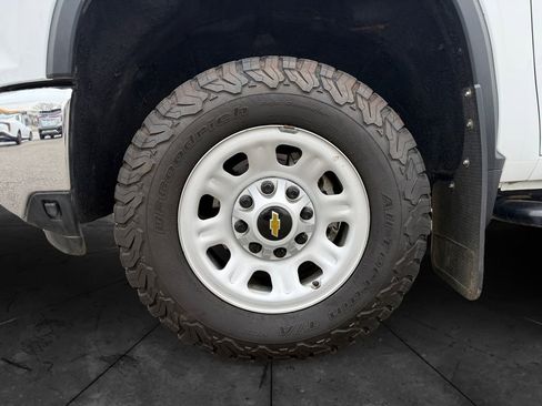 Used 2024 Chevrolet Silverado 3500 LT image 14