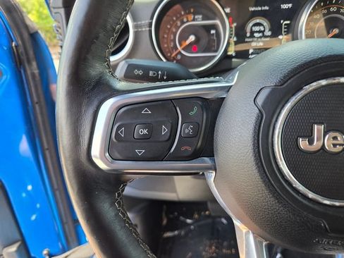Used 2021 Jeep Gladiator Overland w/ Popular Equipment Package AWD/4WD image 29
