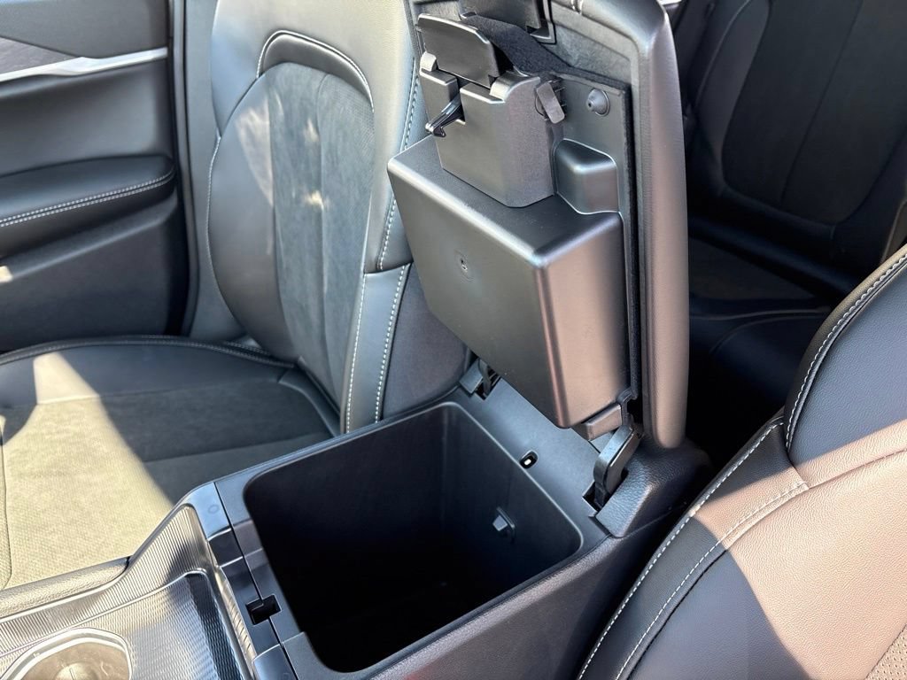 New 2026 Jeep Grand Cherokee Altitude AWD/4WD image 15