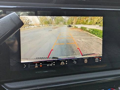 Used 2024 GMC Sierra 2500 AT4 w/ AT4 Premium Plus Package image 13