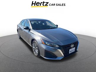 Used 2025 Nissan Altima 2.5 SV video 1