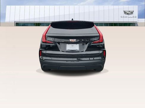 Certified 2024 Cadillac XT4 Luxury w/ Cold Weather Package image 7