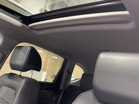 Used 2019 Honda CR-V EX-L image 7
