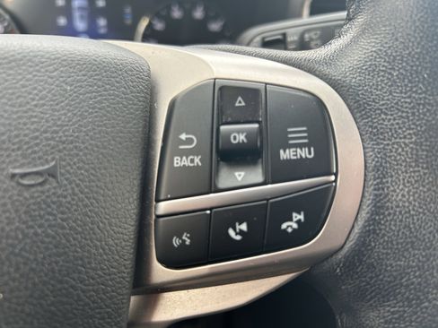 Used 2021 Ford Explorer XLT w/ Equipment Group 202A AWD/4WD image 25