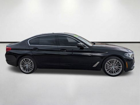 Used 2020 BMW 530i w/ Convenience Package RWD image 3