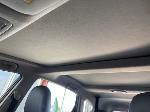 Used 2014 Toyota Prius V Five image 28