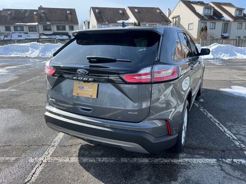 Certified 2022 Ford Edge SEL w/ Convenience Package image 10