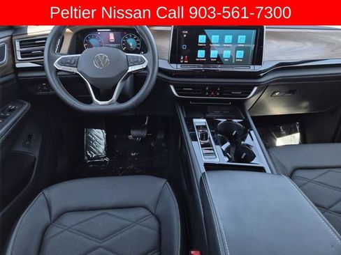 Used 2024 Volkswagen Atlas SE image 28