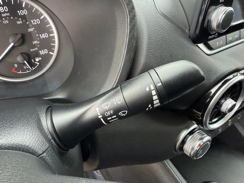 Used 2022 Nissan Sentra S image 27