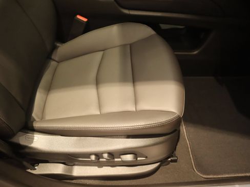 New 2026 Cadillac XT5 Premium Luxury w/ Driver Assist Package FWD image 18