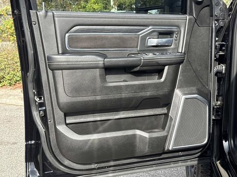 Used 2024 RAM 3500 Laramie w/ Night Edition image 25