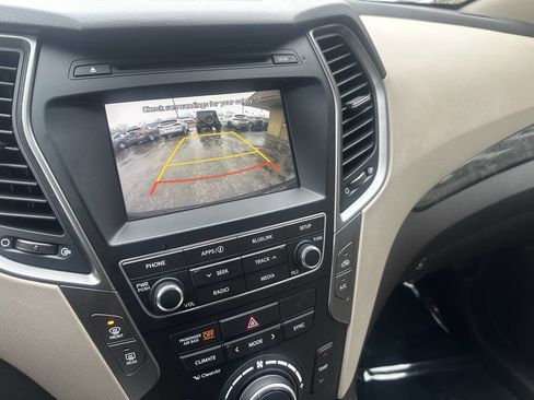 Used 2018 Hyundai Santa Fe Sport w/ 2.4L Value Package 02 FWD image 6