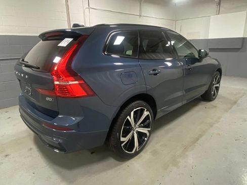 Certified 2025 Volvo XC60 B5 Ultra AWD/4WD image 3