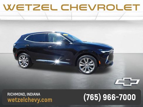 Used 2022 Buick Envision Avenir w/ Technology Package II FWD image 1