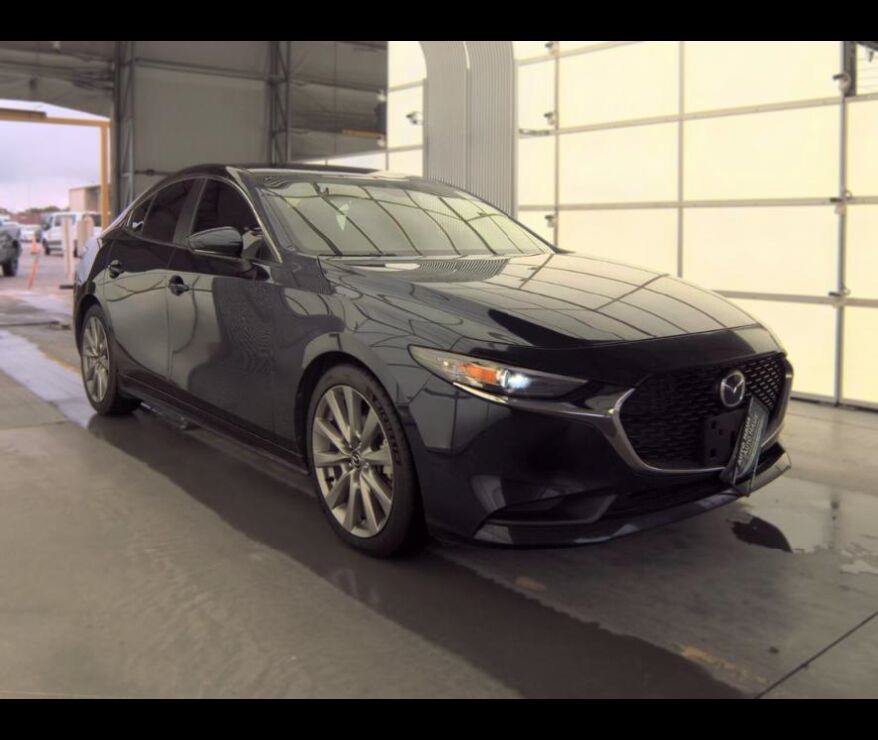 Used 2021 MAZDA MAZDA3 s FWD image 1